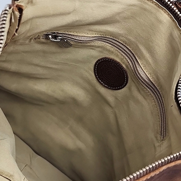 ROOTS Tan Leather Vintage Crossbody Bag Purse Multi Pockets Adjustable Strap - Picture 10 of 16